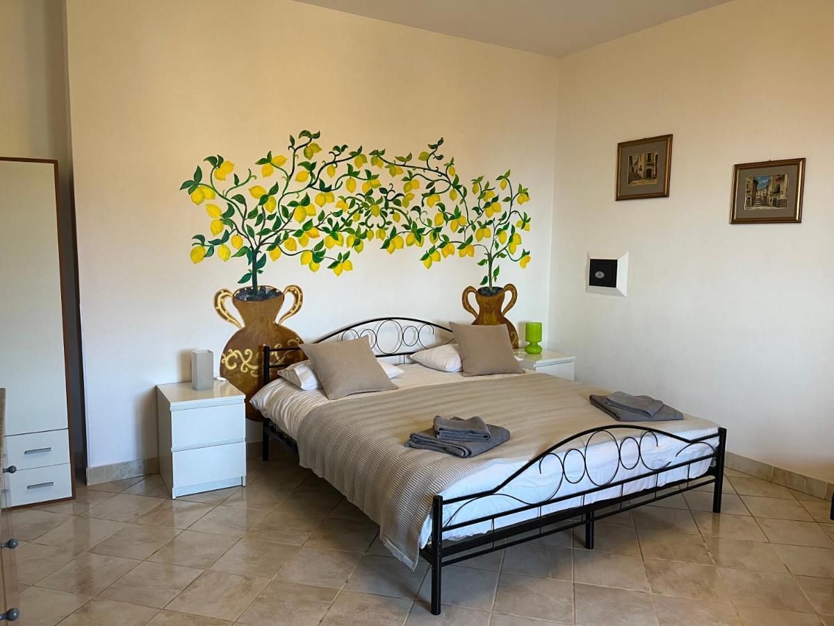 The Lemon Tree Apartment Taormina Exterior photo